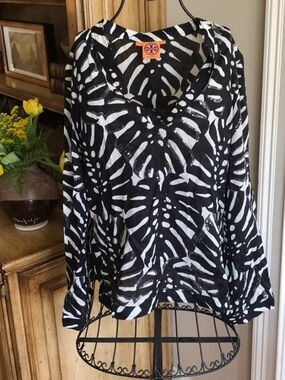 Beautiful Tory Burch cotton top